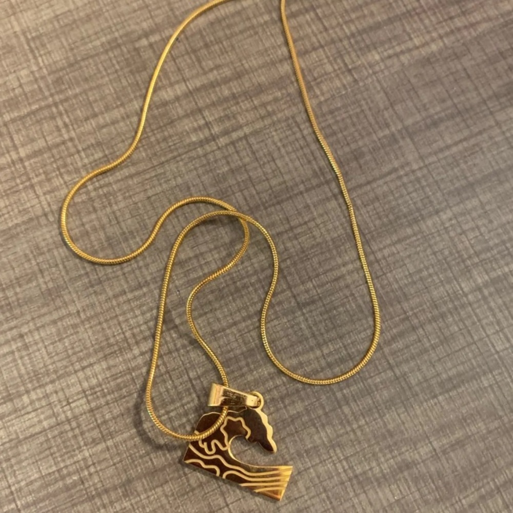 Ocean wave pendant necklace